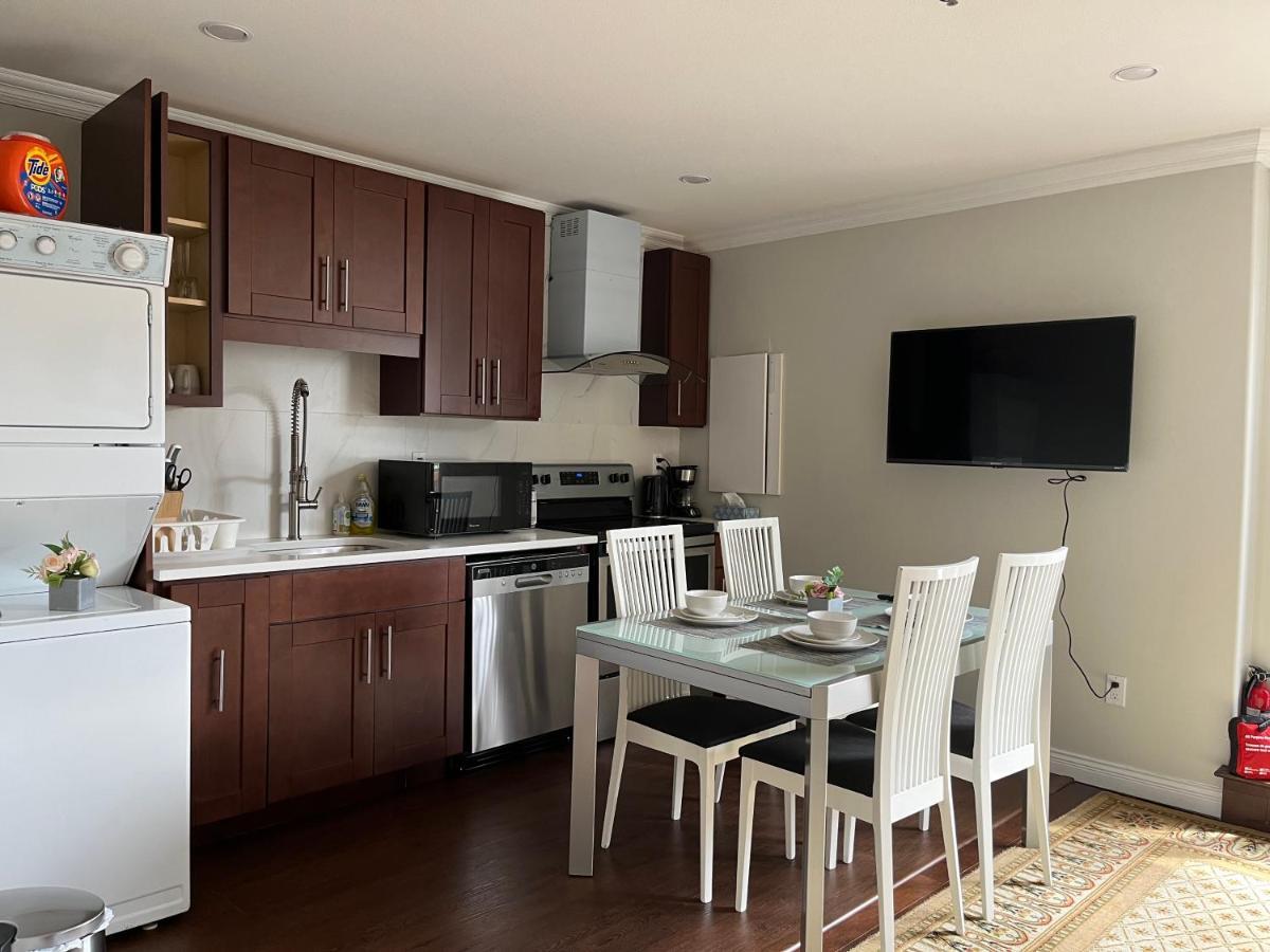 Coze Home In Vancouver Near Yvr מראה חיצוני תמונה