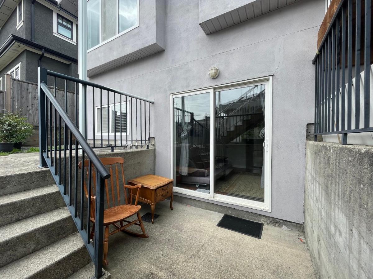 Coze Home In Vancouver Near Yvr מראה חיצוני תמונה
